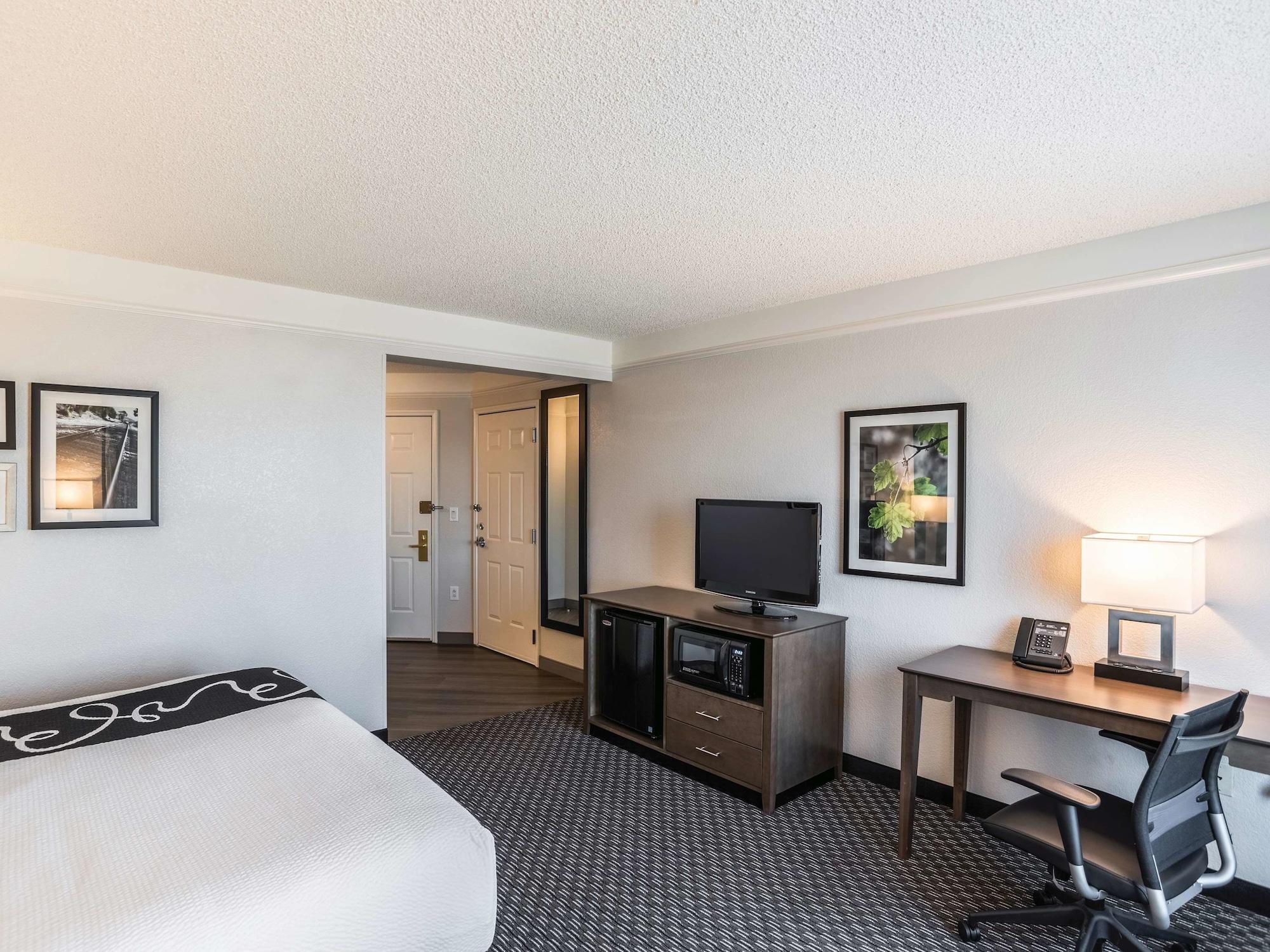 La Quinta By Wyndham Phoenix Chandler Extérieur photo