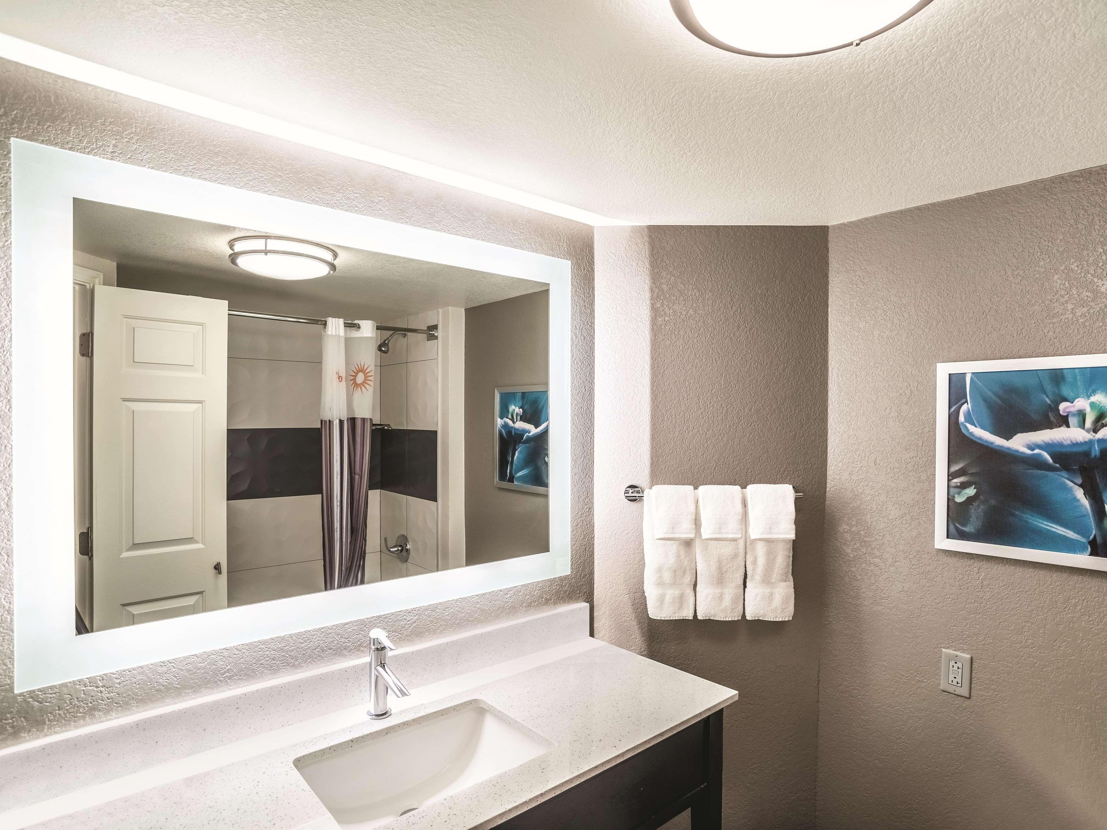 La Quinta By Wyndham Phoenix Chandler Extérieur photo