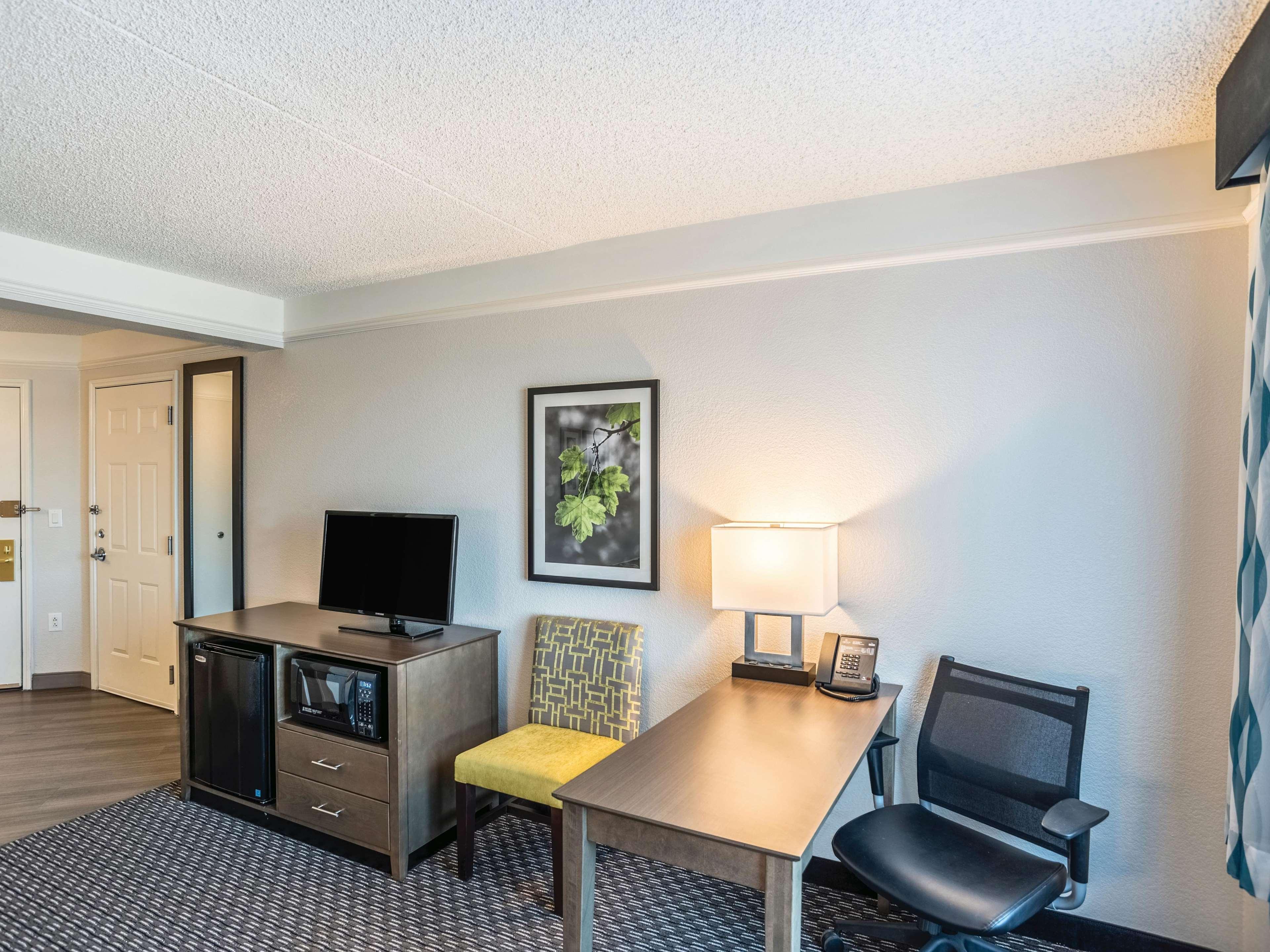 La Quinta By Wyndham Phoenix Chandler Extérieur photo